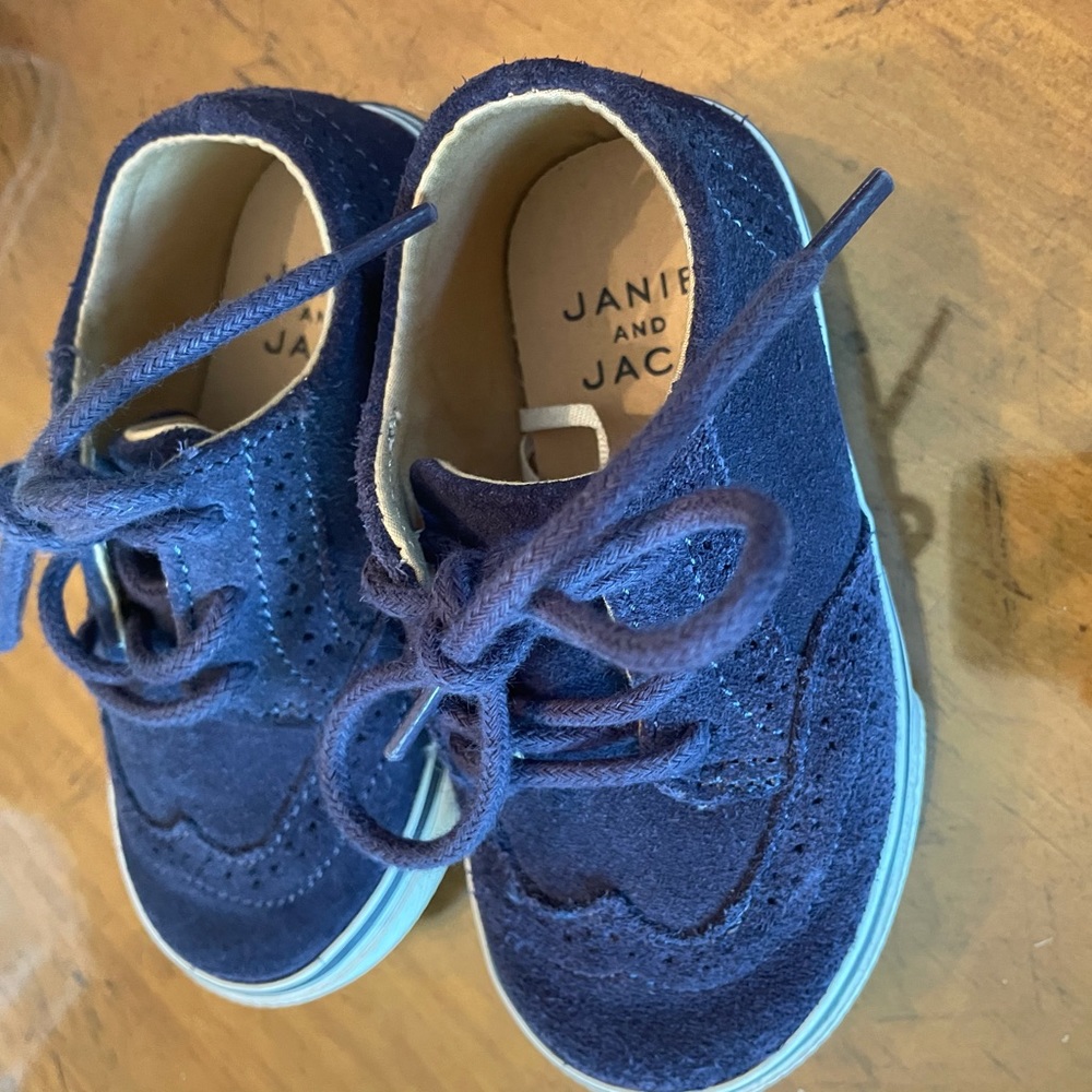 Janie and Jack suede wingtip  Sneaker